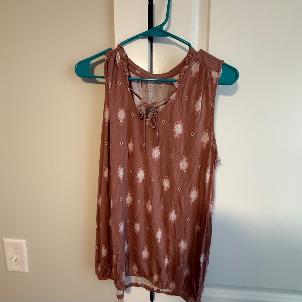 LOFT Brown Sleeveless Blouse with Pattern